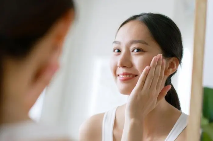 7 Tips Merawat Kecantikan Kulit Saat Berpergian