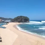 Pantai Drini, Rasakan Sensi Keindahan Alam dan Aktivitas Seru di Gunung Kidul
